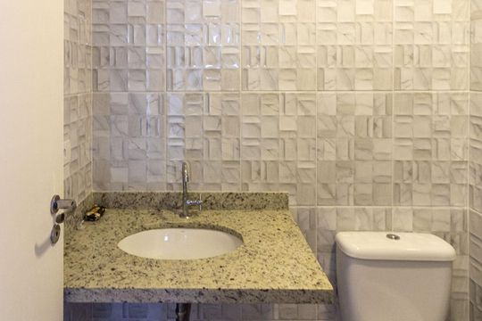 Banheiro de apartamento para alugar com 2 quartos, 71m² em Vila Castelo, São Paulo