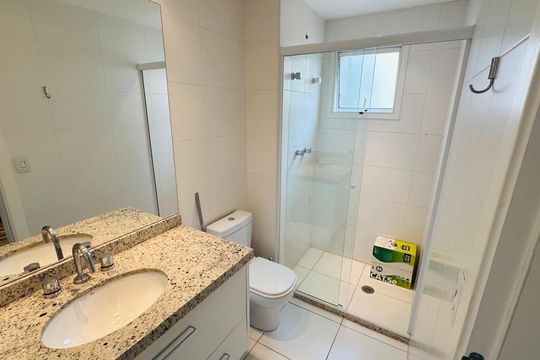 Banheiro de apartamento à venda com 3 quartos, 162m² em Vila Mariana, São Paulo
