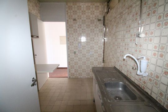 Cozinha de apartamento para alugar com 1 quarto, 58m² em Jardim Sao Dimas, São José dos Campos