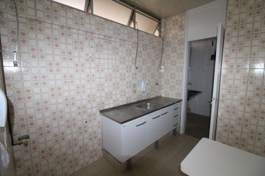 Cozinha de apartamento para alugar com 1 quarto, 58m² em Jardim Sao Dimas, São José dos Campos