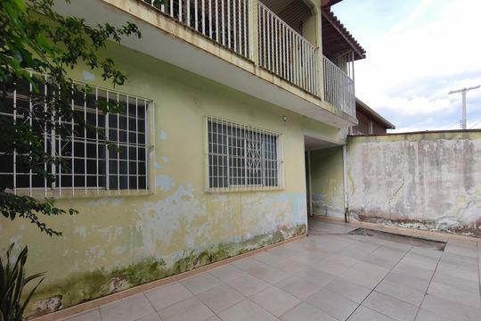 Quintal - Garagem de casa à venda com 3 quartos, 250m² em Jardim Carlos Lourenço, Campinas