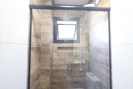 Banheiro de kitnet/studio para alugar com 1 quarto, 30m² em Vila Nova, Novo Hamburgo
