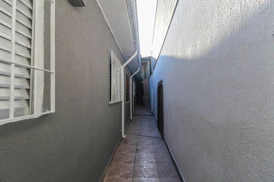 Corredor de casa à venda com 3 quartos, 116m² em São Lucas, São Paulo