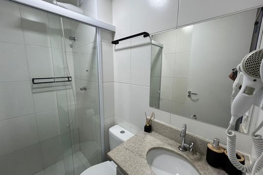 Banheiro de apartamento para alugar com 1 quarto, 25m² em Tucuruvi, São Paulo