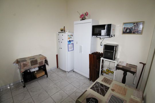 Edícula Cozinha de casa para alugar com 4 quartos, 200m² em Jardim Portugal, São José dos Campos