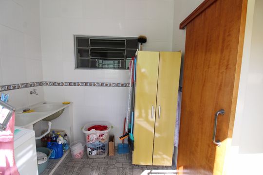 Área de Serviço de casa para alugar com 4 quartos, 200m² em Jardim Portugal, São José dos Campos