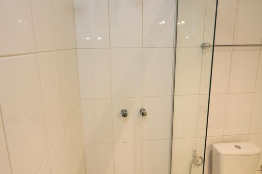 Banheiro Social de apartamento à venda com 2 quartos, 95m² em Cidade Baixa, Porto Alegre