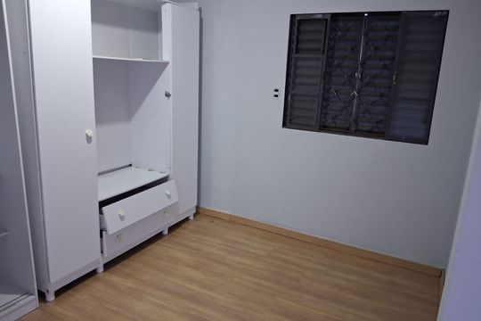 Quarto de casa à venda com 3 quartos, 80m² em Jardim Beatriz, São Paulo
