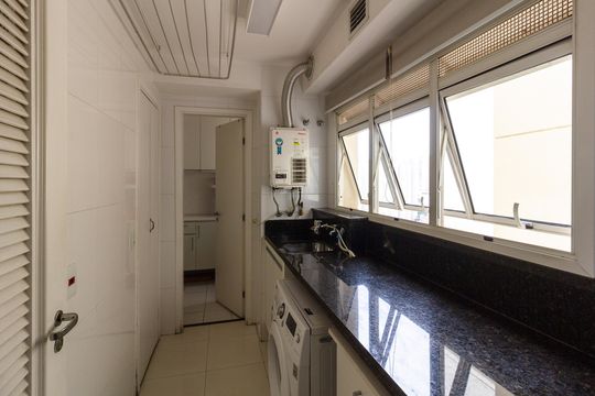 Área de Serviço de apartamento à venda com 3 quartos, 137m² em Vila Rosalia, Guarulhos