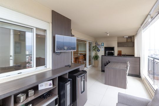 Varanda gourmet de apartamento à venda com 3 quartos, 137m² em Vila Rosalia, Guarulhos