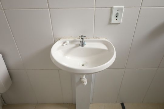 Banheiro de apartamento à venda com 2 quartos, 41m² em Jardim Guaianazes, São Paulo