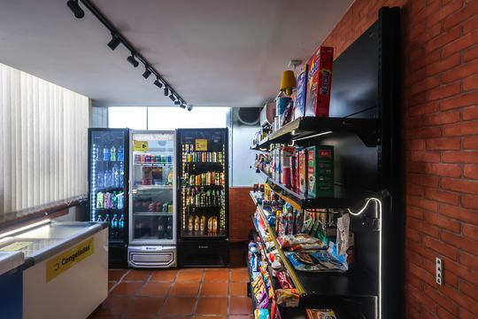 Mini Mercado de apartamento para alugar com 2 quartos, 57m² em Vila Monumento, São Paulo