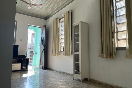 Casa à venda com 2 quartos, 90m² em São Domingos, Niterói