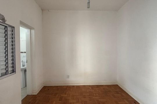 Suíte de casa à venda com 5 quartos, 180m² em Vila da Saúde, São Paulo