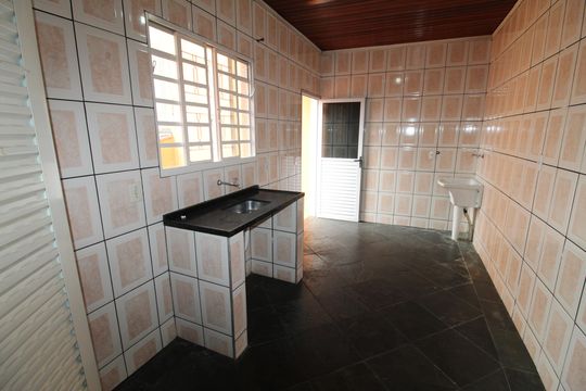 Cozinha de casa para alugar com 1 quarto, 60m² em Cj Papa J Paulo Ii, São José dos Campos