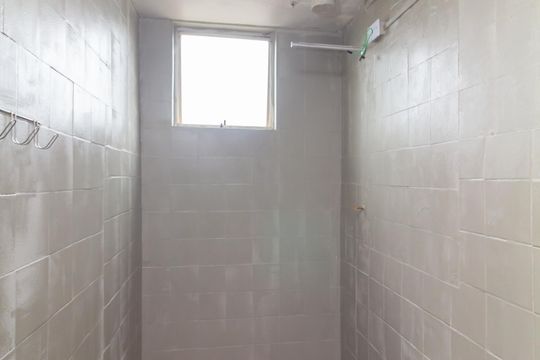 Banheiro de apartamento para alugar com 2 quartos, 44m² em Cidade Tiradentes, São Paulo