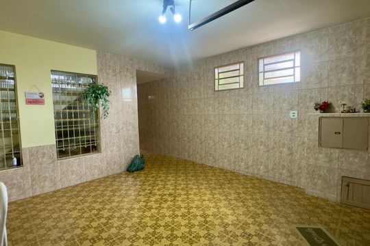 Garagem de casa à venda com 3 quartos, 200m² em Vila Nossa Senhora de Fatima, Guarulhos