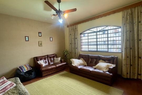 Sala 2 de casa à venda com 3 quartos, 200m² em Vila Nossa Senhora de Fatima, Guarulhos
