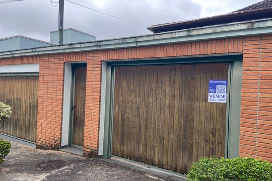Fachada de casa à venda com 2 quartos, 500m² em Adalgisa, Osasco