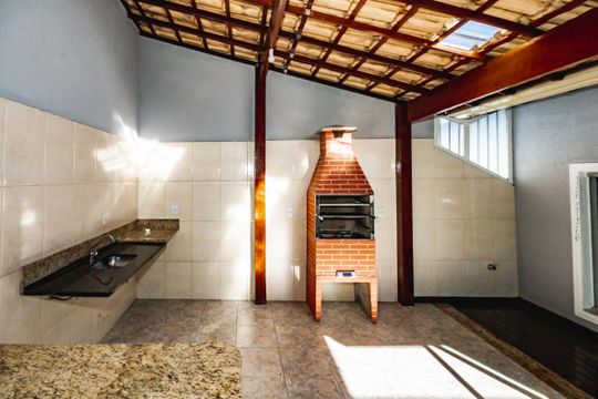 Casa para alugar com 3 quartos, 180m² em Santa Monica, Belo Horizonte