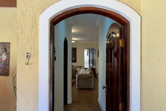 Vista Entrada de casa à venda com 5 quartos, 480m² em Vila Augusta, Guarulhos