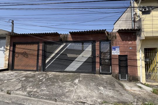 Fachada de casa para alugar com 2 quartos, 250m² em Jardim Normandia, Guarulhos