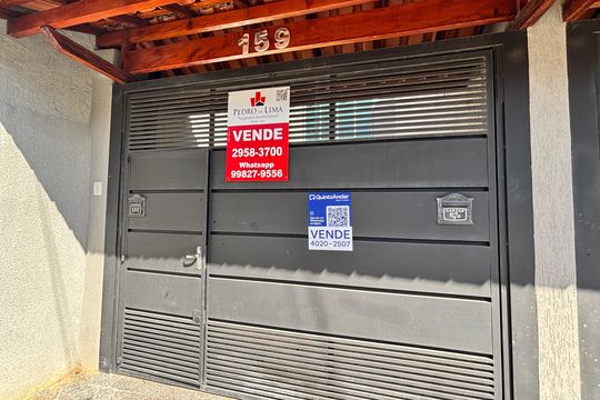 Fachada de casa à venda com 3 quartos, 95m² em Vila Paulistania, São Paulo