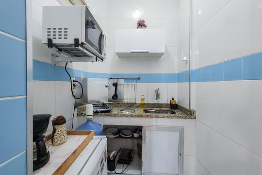 Cozinha de kitnet/studio à venda com 1 quarto, 25m² em Lapa, Rio de Janeiro