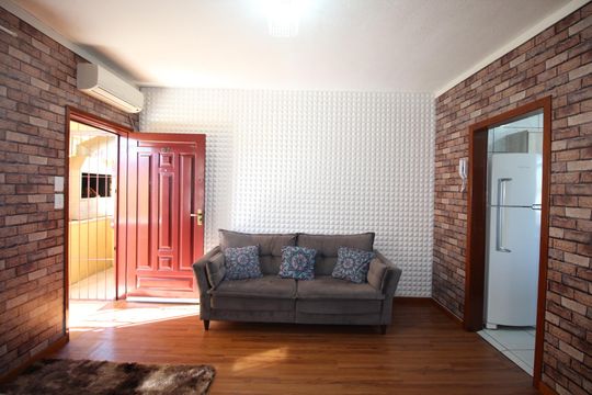 Sala de apartamento para alugar com 2 quartos, 59m² em Rubem Berta, Porto Alegre