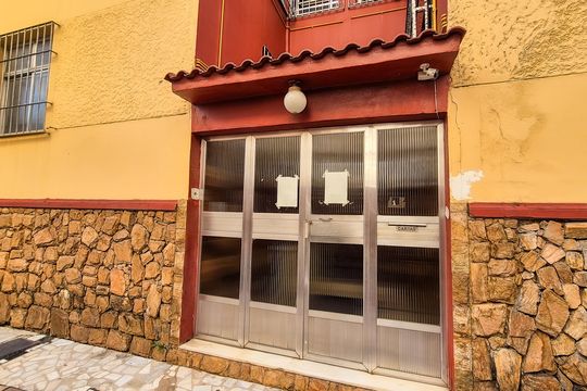 entrada  de apartamento à venda com 3 quartos, 85m² em Penha Circular, Rio de Janeiro