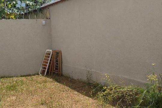 Área externa de casa à venda com 3 quartos, 140m² em Residencial Lagoa, Betim