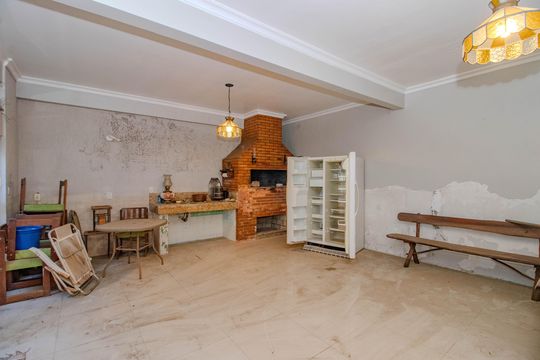Espaço Gourmet de casa para alugar com 4 quartos, 250m² em Navegantes, Porto Alegre