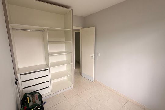 Quarto 1 de casa de condomínio à venda com 3 quartos, 73m² em Jardim Gardênia, Goiânia