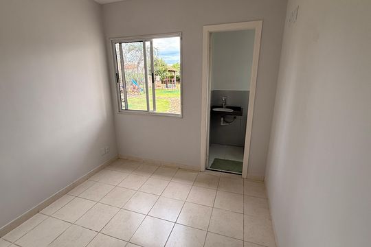 Suíte de casa de condomínio à venda com 3 quartos, 73m² em Jardim Gardênia, Goiânia