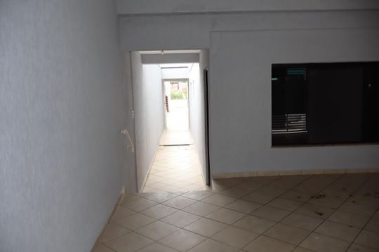 Garagem de casa à venda com 3 quartos, 250m² em Jardim Imperador (zona Leste), São Paulo