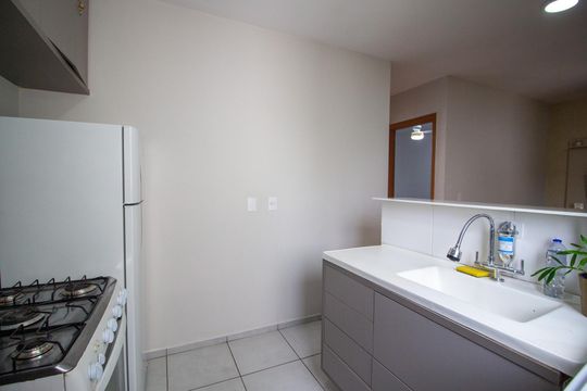 Cozinha de apartamento para alugar com 2 quartos, 40m² em Jardim Karolyne, Votorantim