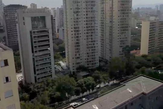 Vista de apartamento à venda com 3 quartos, 81m² em Aclimação, São Paulo