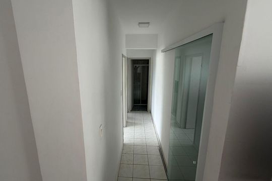 Corredor de apartamento à venda com 3 quartos, 81m² em Aclimação, São Paulo
