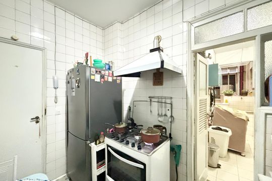 Cozinha de apartamento à venda com 3 quartos, 76m² em Copacabana, Rio de Janeiro