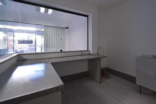 Cozinha de casa à venda com 4 quartos, 360m² em Floresta, Belo Horizonte