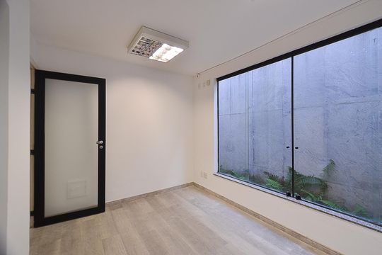 Quarto 1 de casa à venda com 4 quartos, 360m² em Floresta, Belo Horizonte