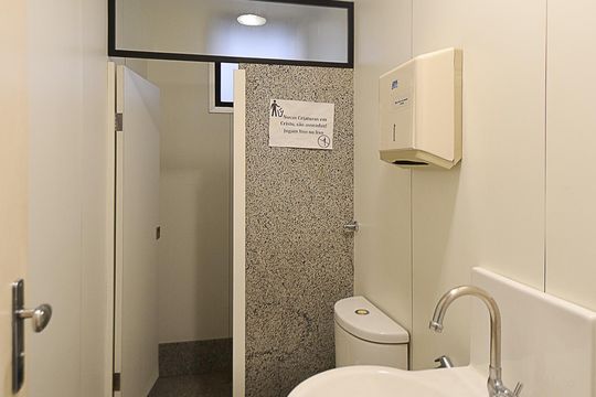 Banheiro Social de casa à venda com 4 quartos, 360m² em Floresta, Belo Horizonte