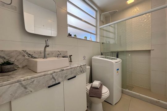 Banheiro social de apartamento à venda com 1 quarto, 32m² em Centro, Rio de Janeiro