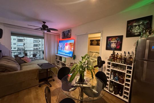 Sala de apartamento à venda com 1 quarto, 55m² em Alphaville Conde Ii, Barueri