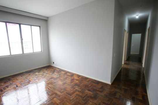 Apartamento para alugar com 3 quartos, 100m² em Taquara, Rio de Janeiro