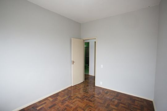 Quarto 3 de apartamento para alugar com 3 quartos, 100m² em Taquara, Rio de Janeiro