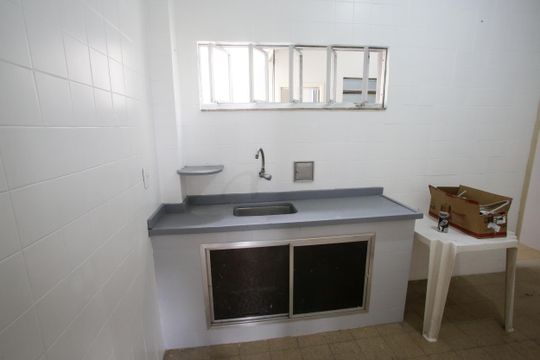 Cozinha de apartamento para alugar com 3 quartos, 100m² em Taquara, Rio de Janeiro