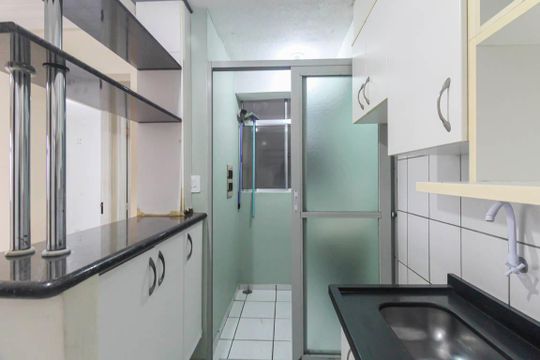 Cozinha de apartamento para alugar com 2 quartos, 41m² em Cidade Líder, São Paulo