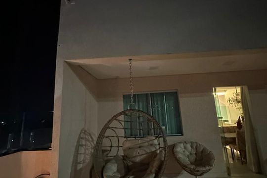 Área externa de casa para alugar com 4 quartos, 200m² em Vila Cristina, Contagem