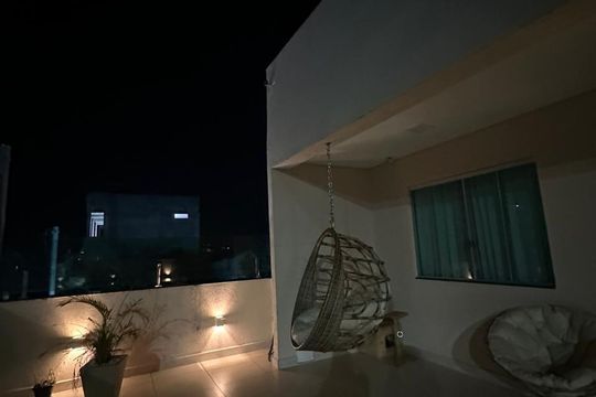 Área externa de casa para alugar com 4 quartos, 200m² em Vila Cristina, Contagem